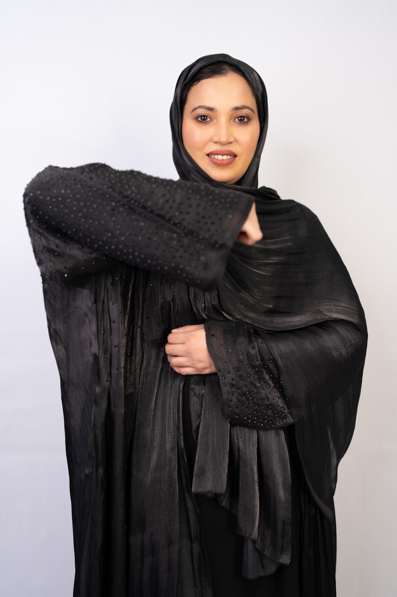 Black Farasha-Style Flowy Abaya Set