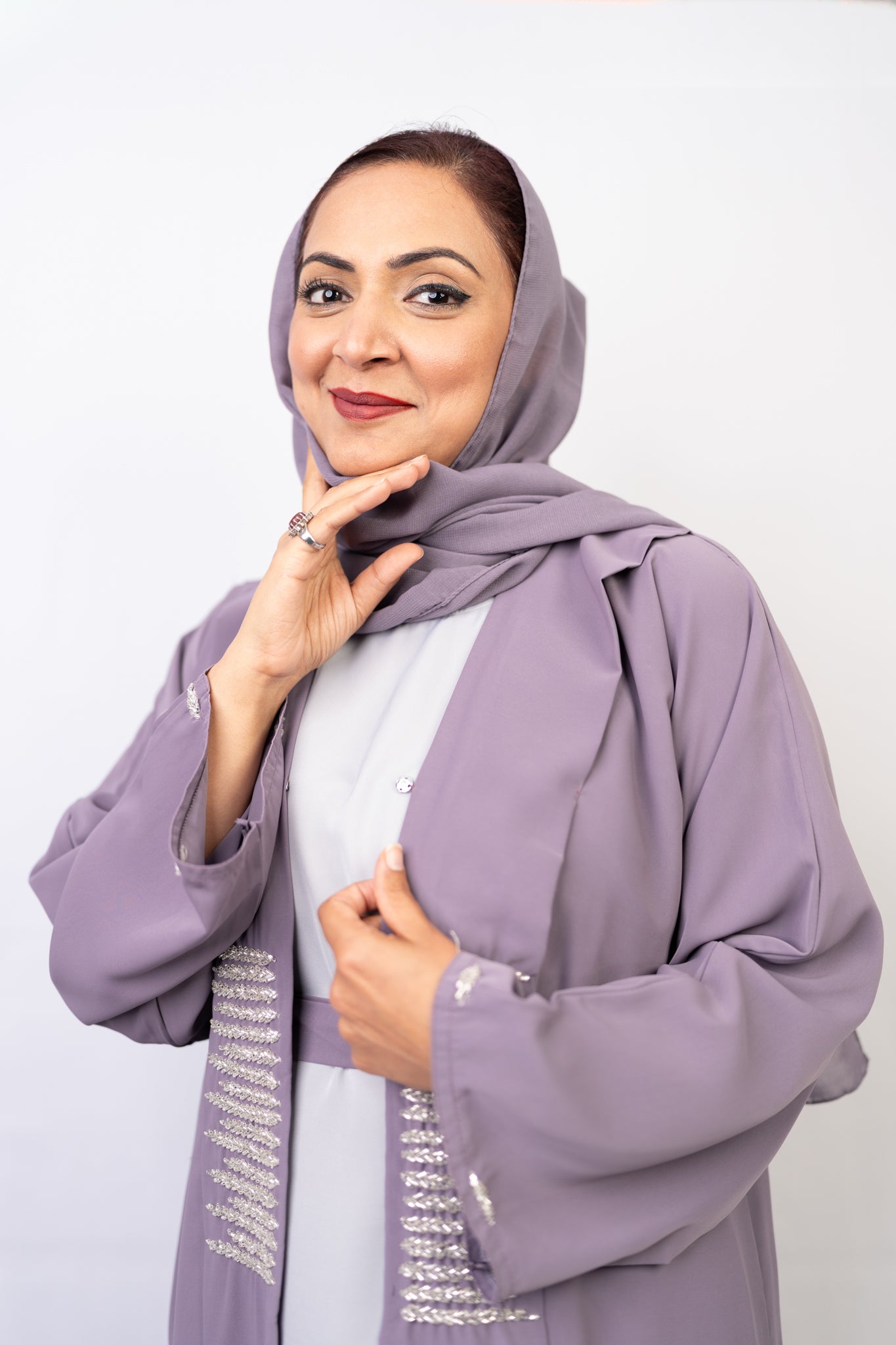 Lavender Open-Front Abaya with Crystal Bead Handwork & Flowy Sleeves