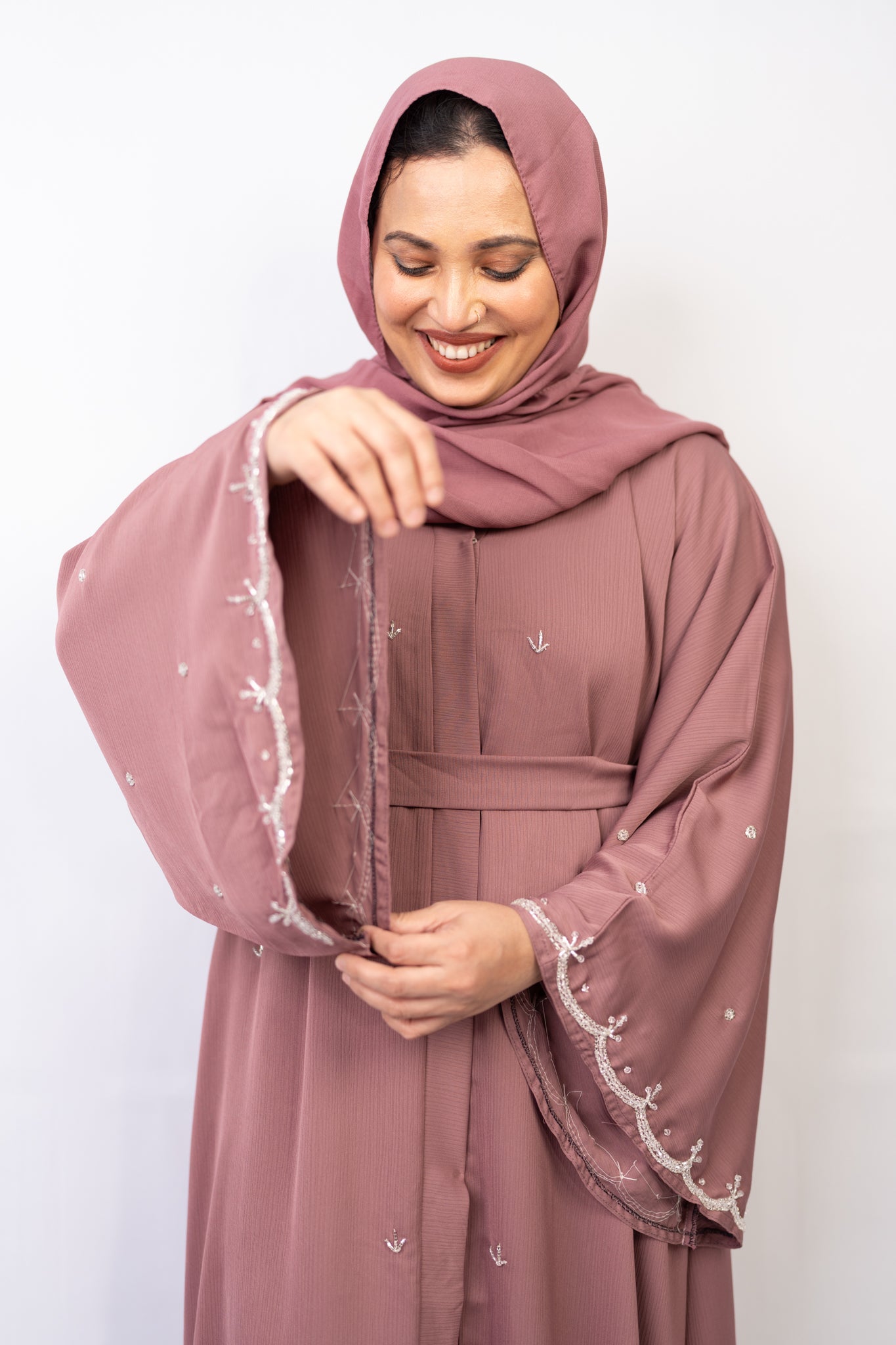 Mauve Umbrella-Cut Embellished Abaya Set (3-Piece)