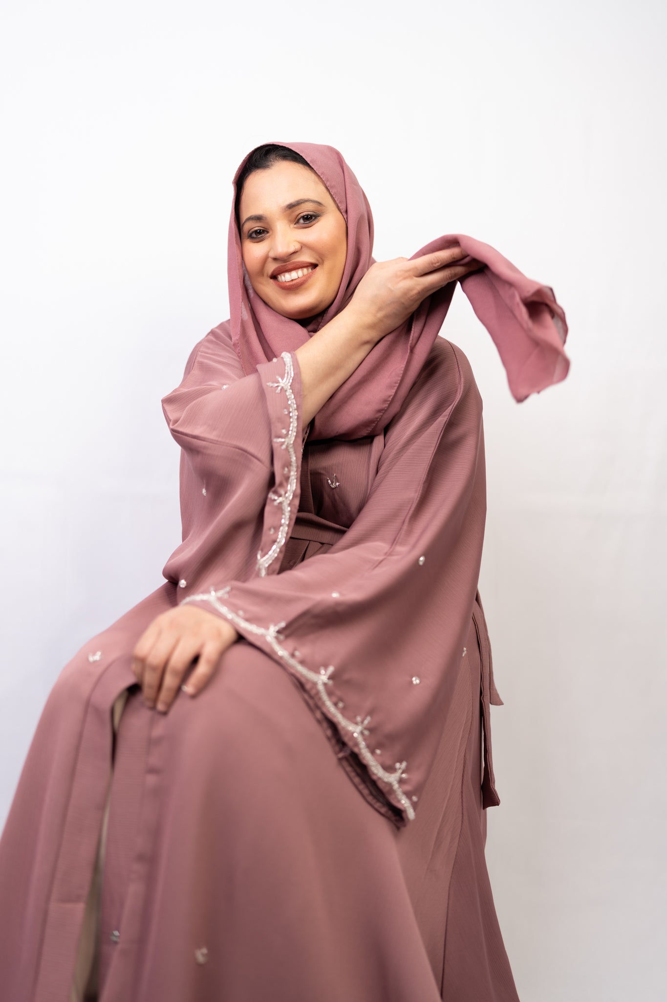 Mauve Umbrella-Cut Embellished Abaya Set (3-Piece)