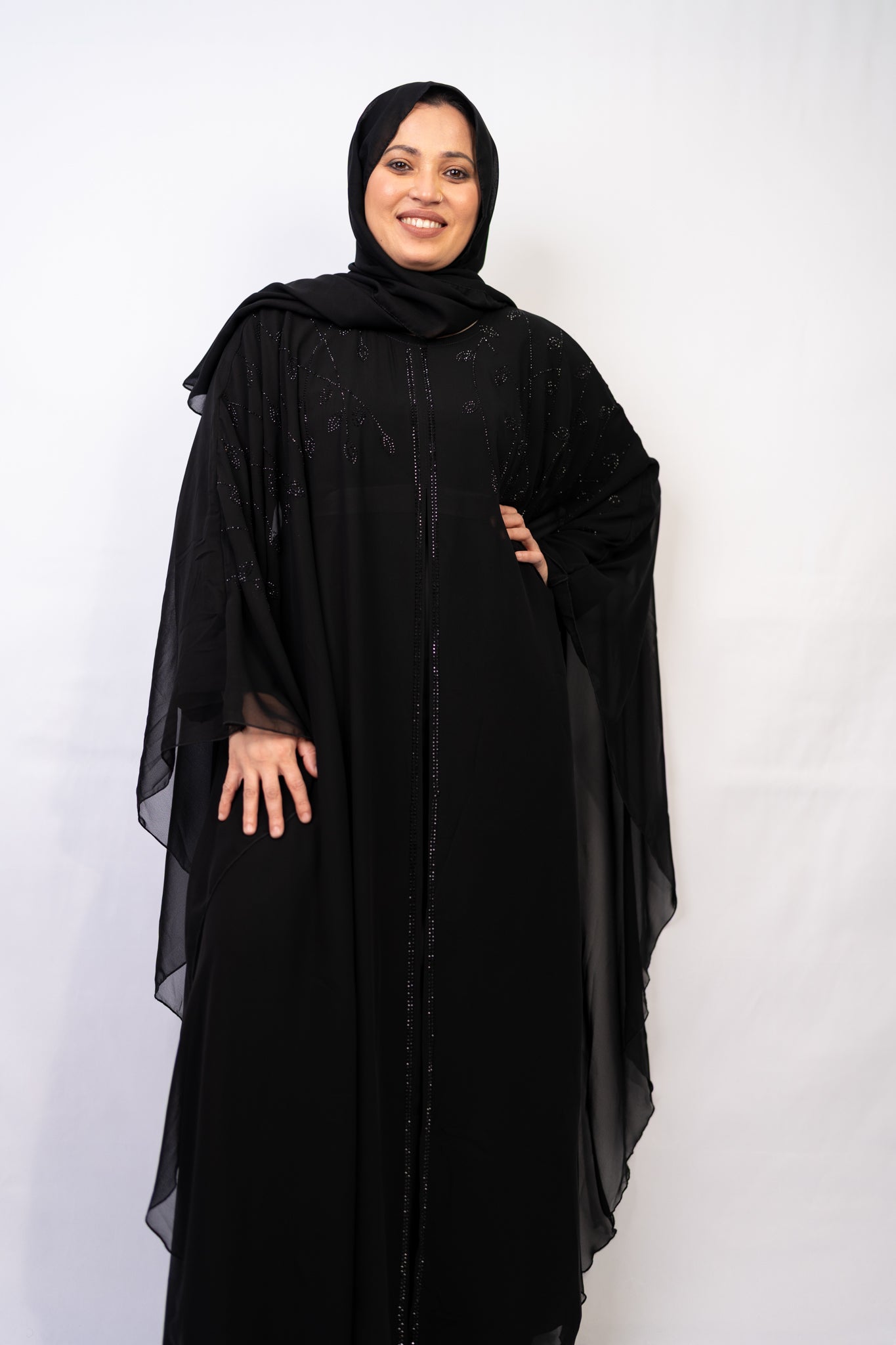 Gorgeous Black Farasha Stone-Embellished Abaya