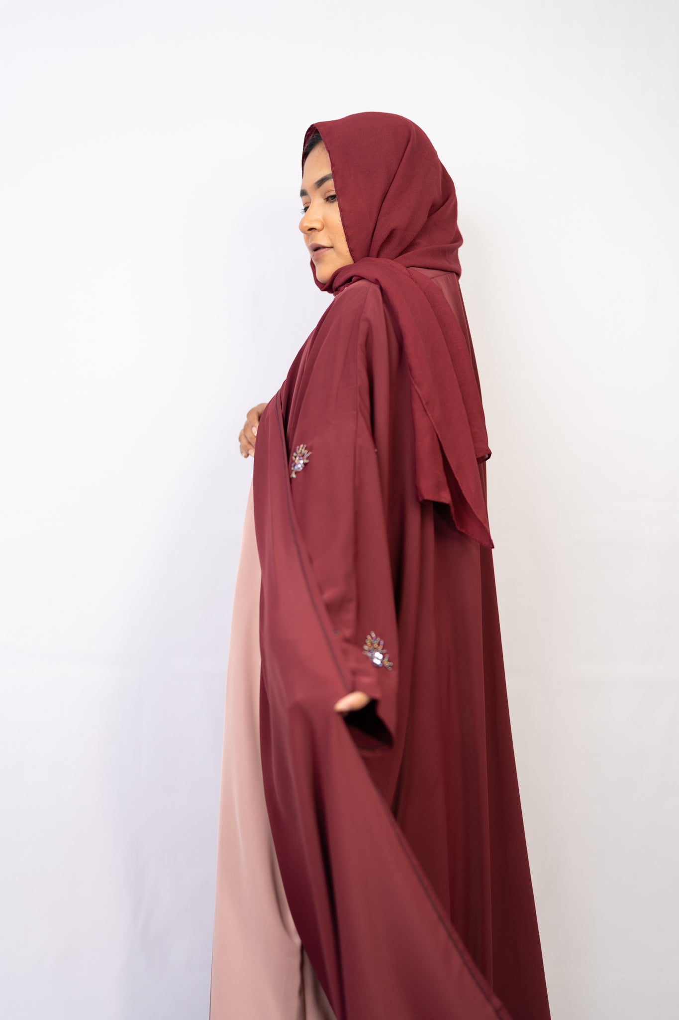 Maroon Sarah-Style Flowy Abaya Set (3-Piece)