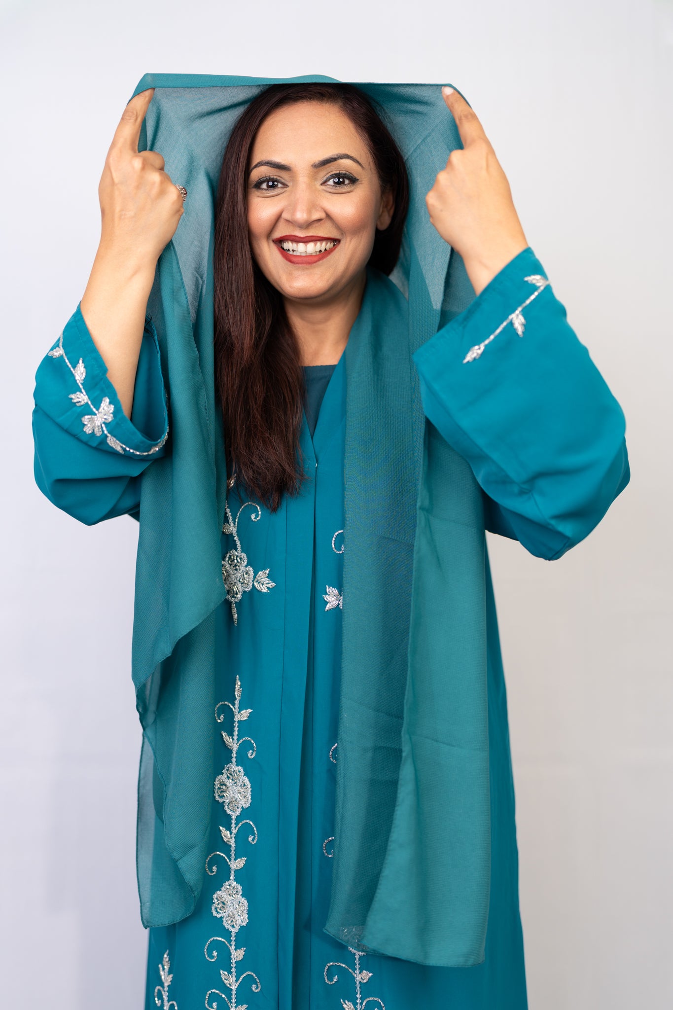 Feroza All-Over Embellished Abaya Set (3-Piece)