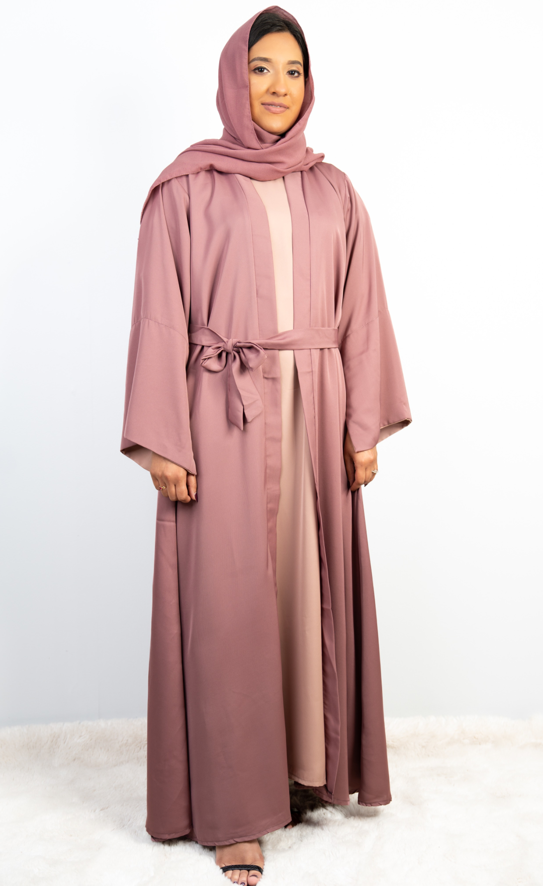 Chic 3-Piece Mauve Abaya Set with Nude Pink Inner, Front-Open Design, with Matching Hijab and Belt